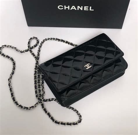 chanel wallet on chain vs classic flap